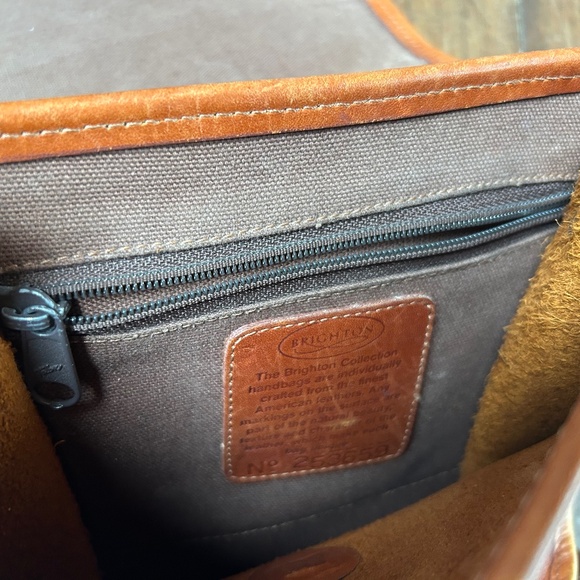Brighton Crossbody American Leather Purse - Picture 5 of 5